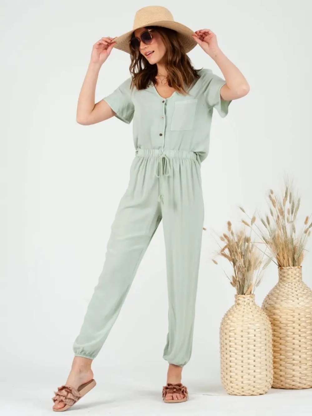 NWT Women's Sage Green Short-Sleeve Drawstring Pant Set